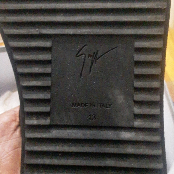 Giuseppe - Picture 6 of 7